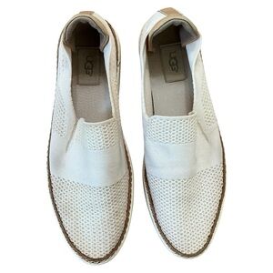 UGG WOMENS 9 Sammy slip on casual sneakers